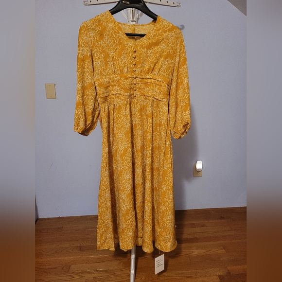 Simple French Style Dress. Summer Dress, Women's Dress. V Neck. High Waist Fitte - Picture 4 of 6